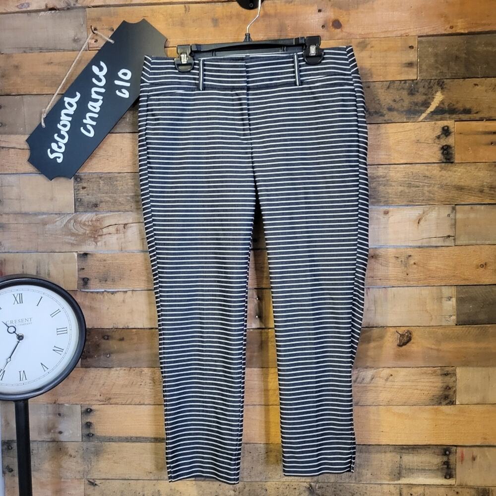 SALE-Loft Marisa women's charcoal and white stripped ankle pants size 6